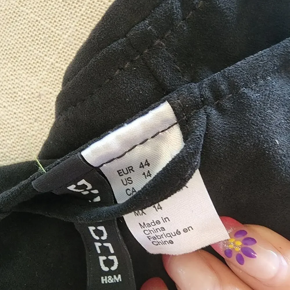 DIVIDED H & M BLACK FAUX LEATHER JACKET WITH MULTI ZIPPERS SIZE 14